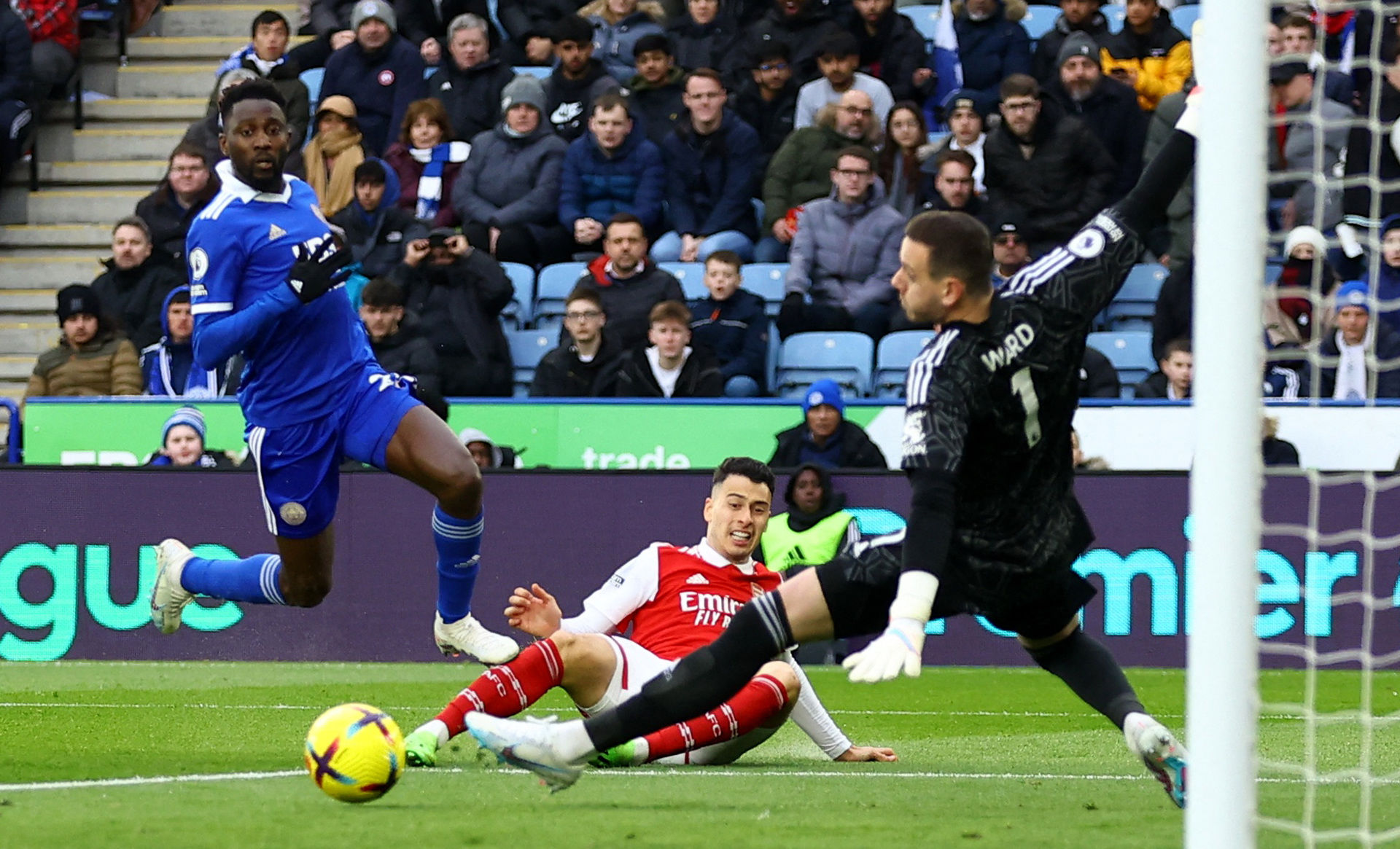 友谊赛战报：埃斯特旺破门，帕奎塔失点，巴西1-1突尼斯（热身赛速递：埃斯特旺建功、帕奎塔失点，巴西1-1战平突尼斯）